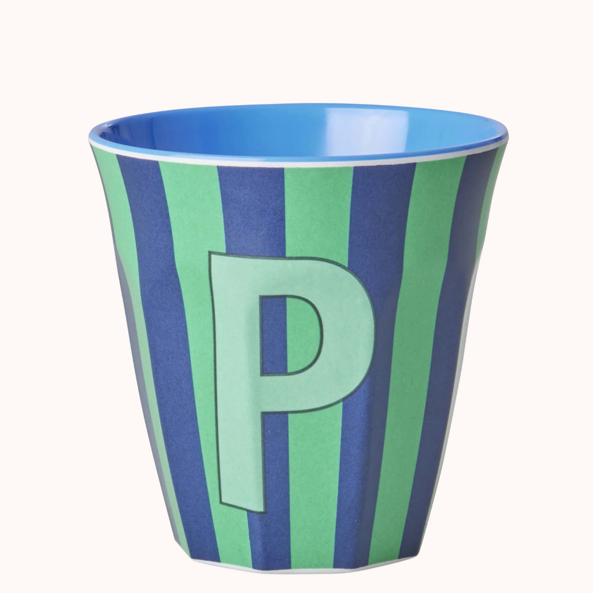 Rice Bokstavkopp Stripet P - Lille Hvite Interiør