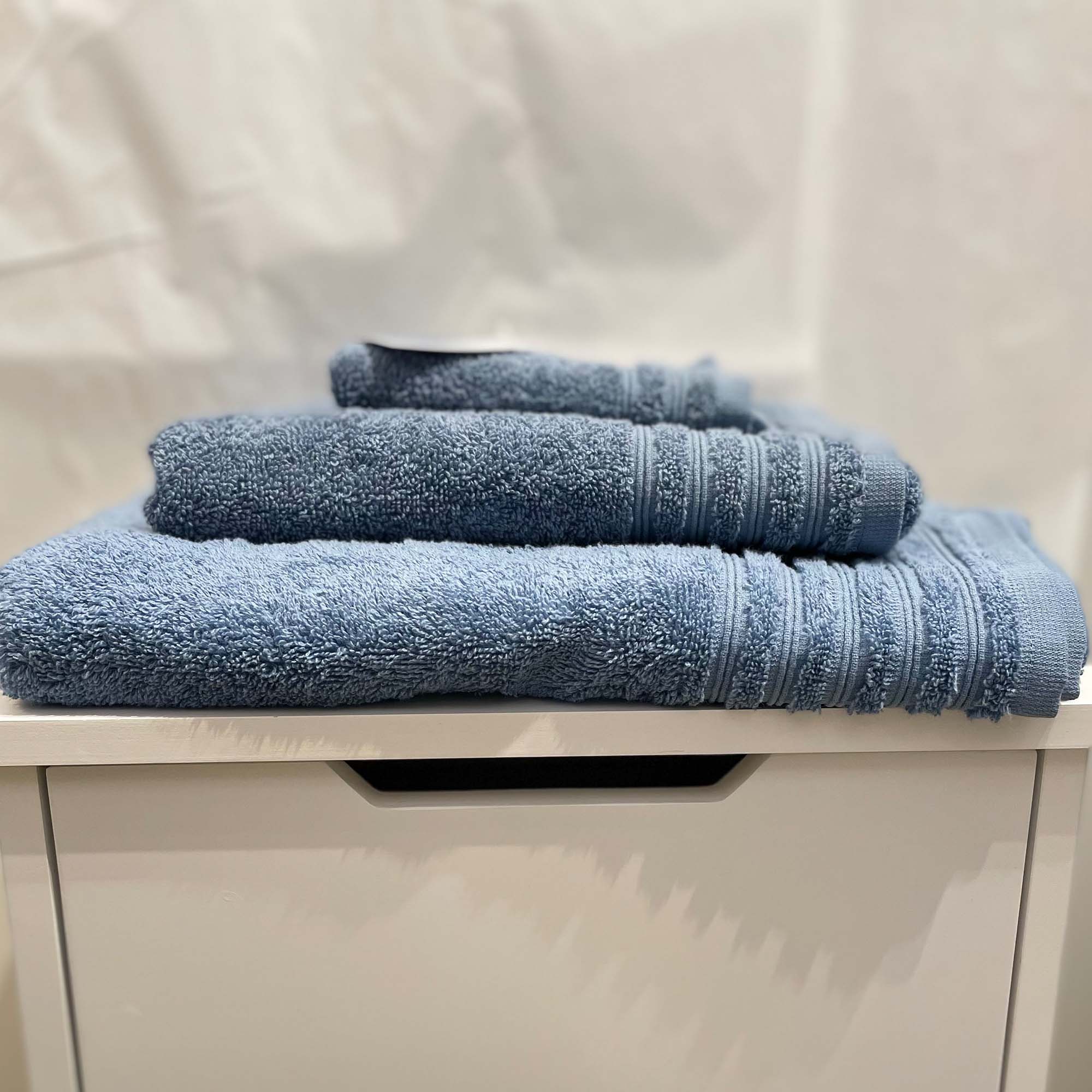 Home Håndkle Dusty Blue - 50x100 cm - Lille Hvite Interiør