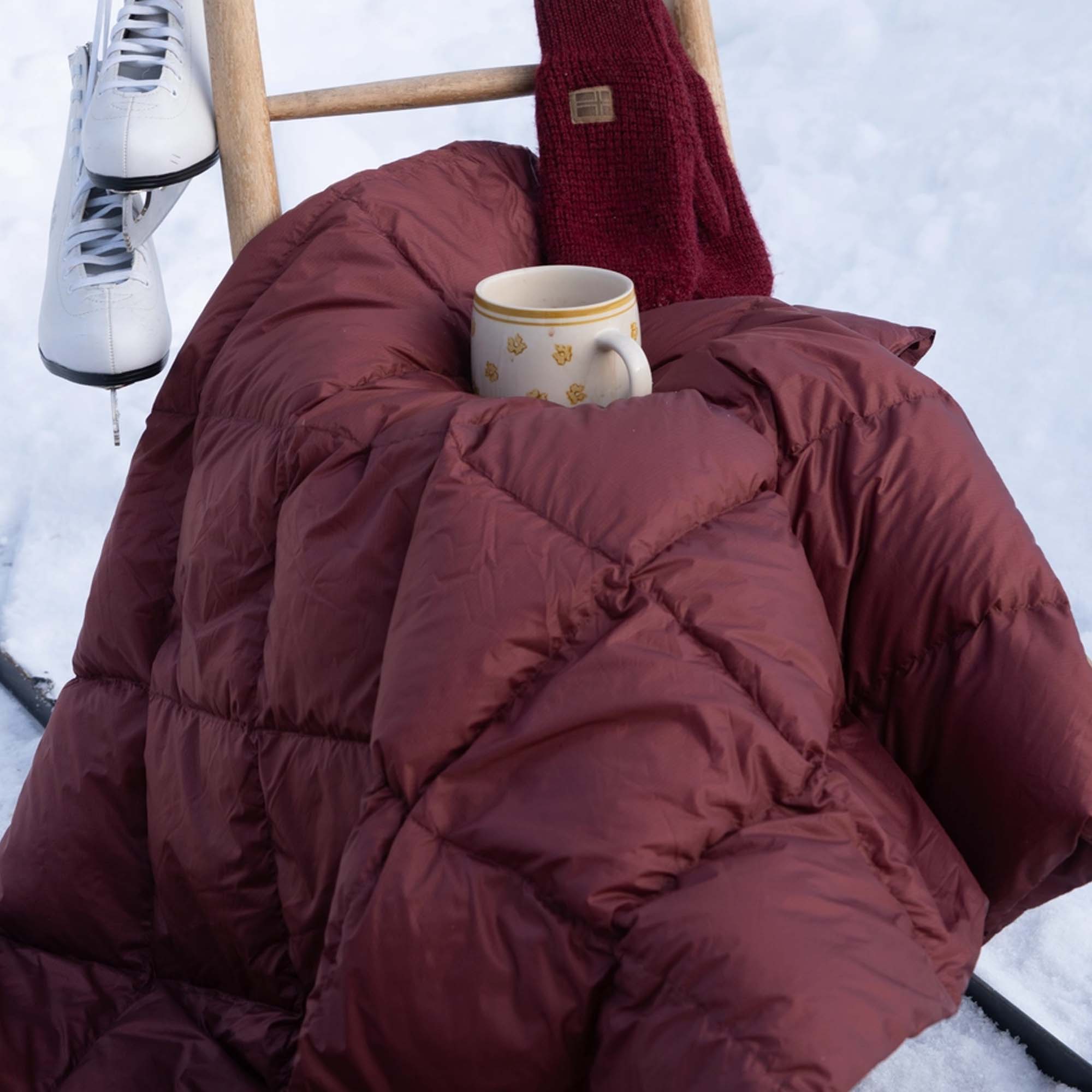 Norsk Dun Dunpledd Out&About Burgunderrød